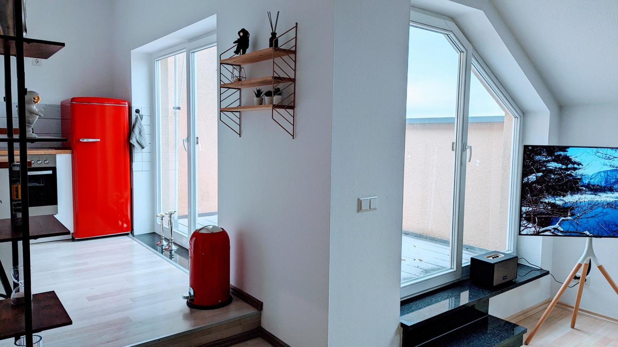 Rooftop Art Apartment, E-Roller,Ausblick,Wlan,Tv เคมนิตซ์ ภายนอก รูปภาพ